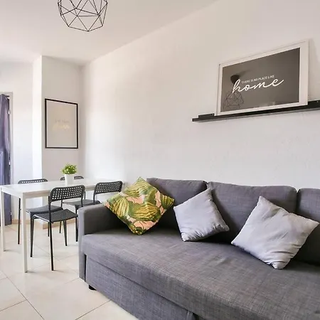 Nice 1 Bed 50m From The Beach In Frejus