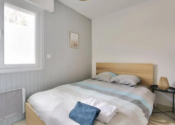 Nice 1 Bed 50m From The Beach In