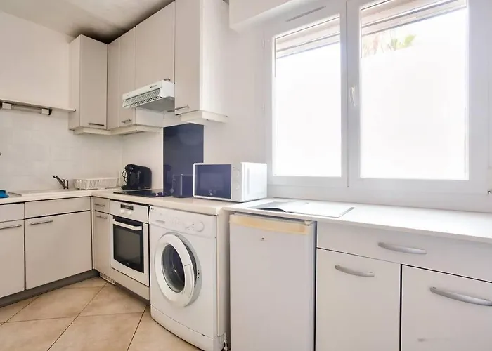 Nice 1 Bed 50m From The Beach In Fréjus